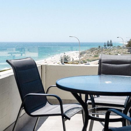Cottesloe Beach View Apartments #11 Perth Buitenkant foto